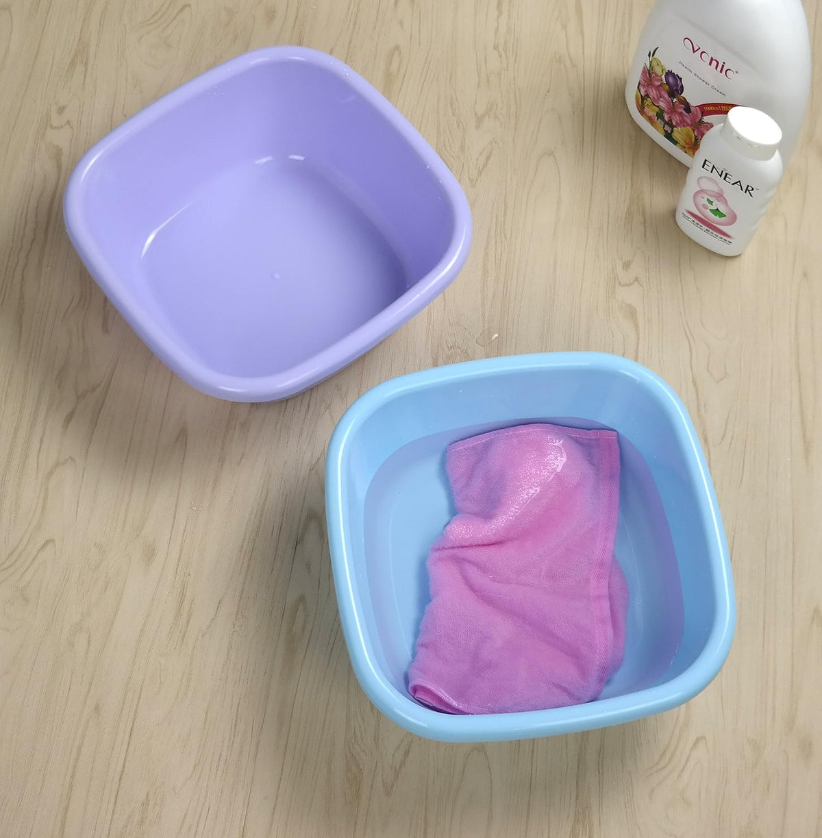 Doryh square washbasin set showing color options