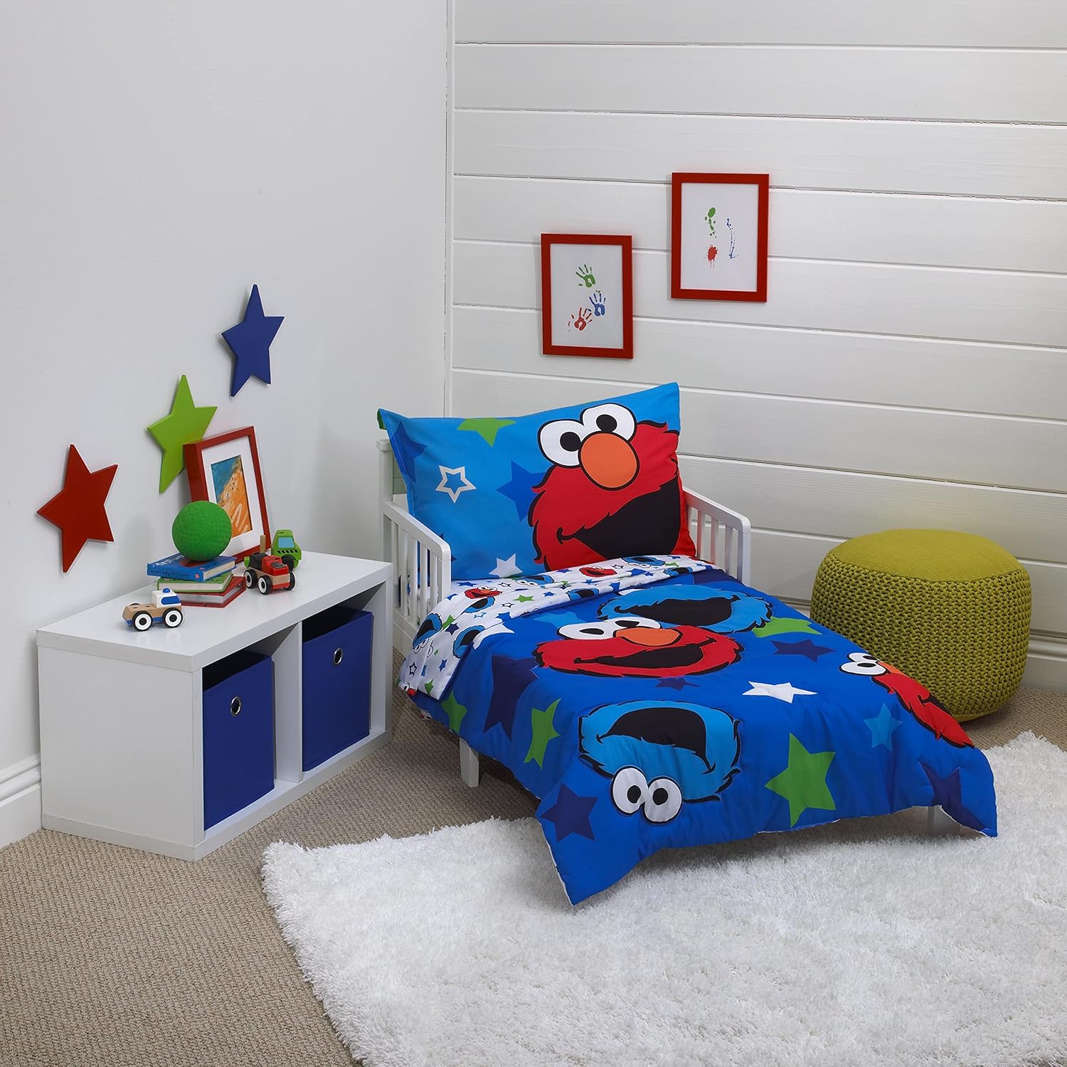 Sesame Street Awesome Buds toddler bed set front view