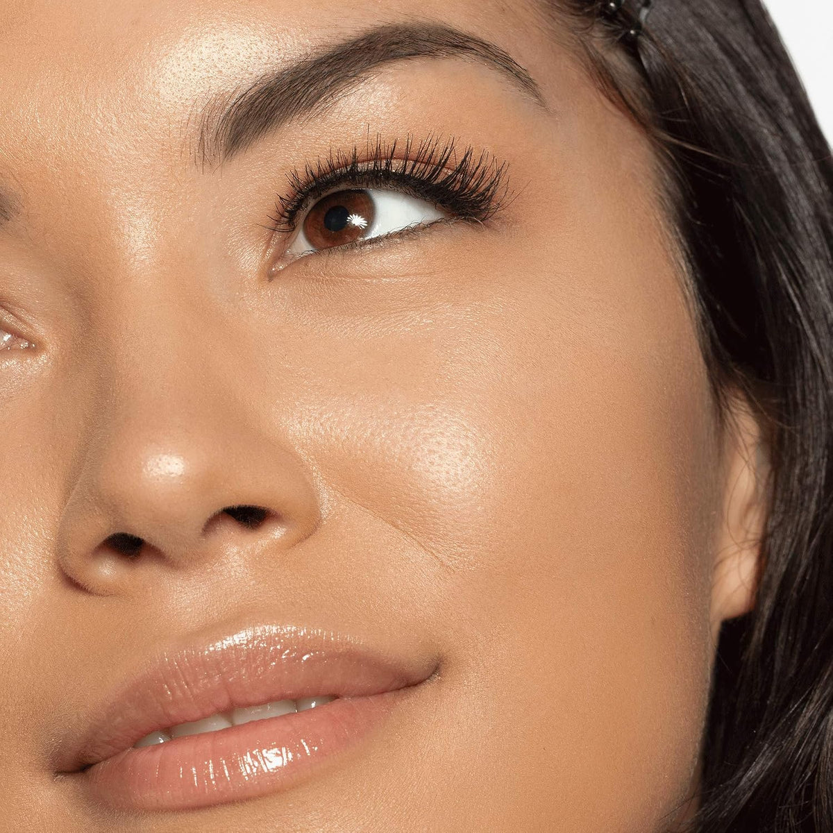Milani cruelty-free makeup foundation packaging highlighting the Digital Bluelight Filter Technology.