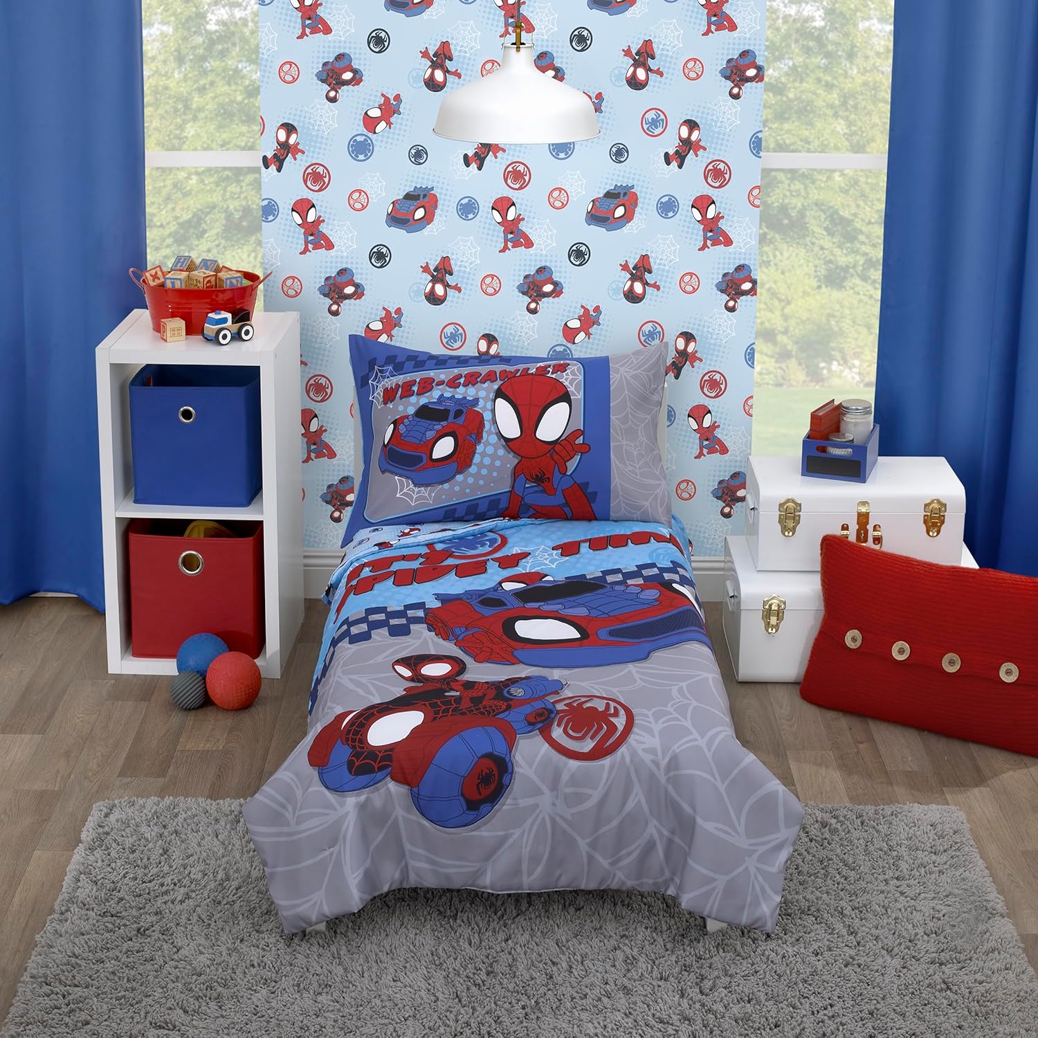 NoJo Marvel Spiderman Spidey Time toddler bed set front view featuring comforter and pillow