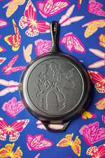 Lodge cast iron pan signature teardrop handle