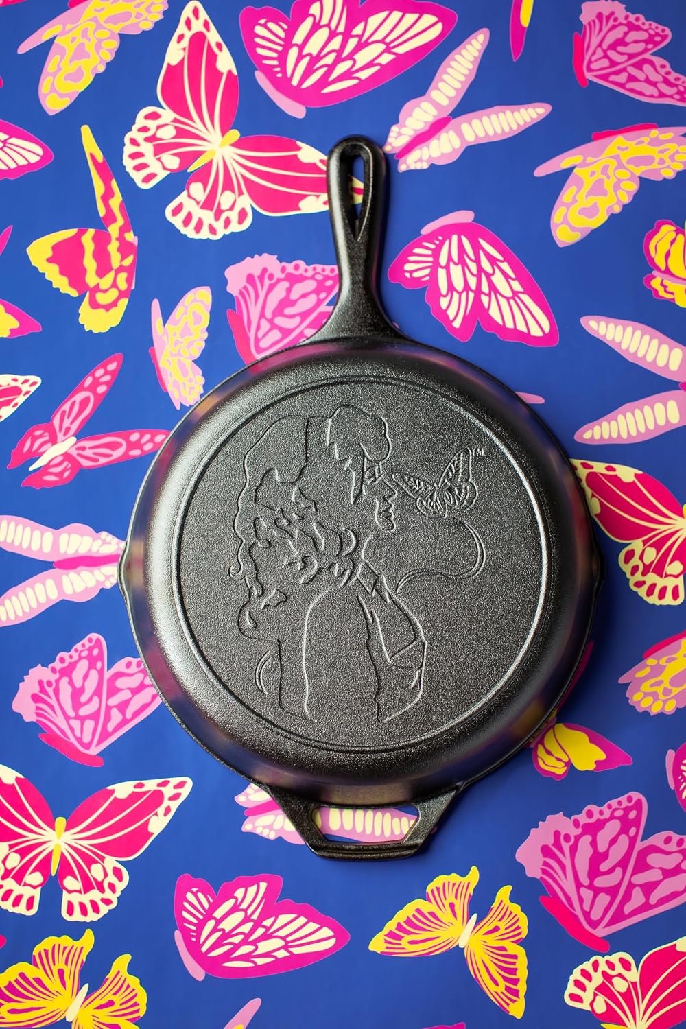Lodge cast iron pan signature teardrop handle