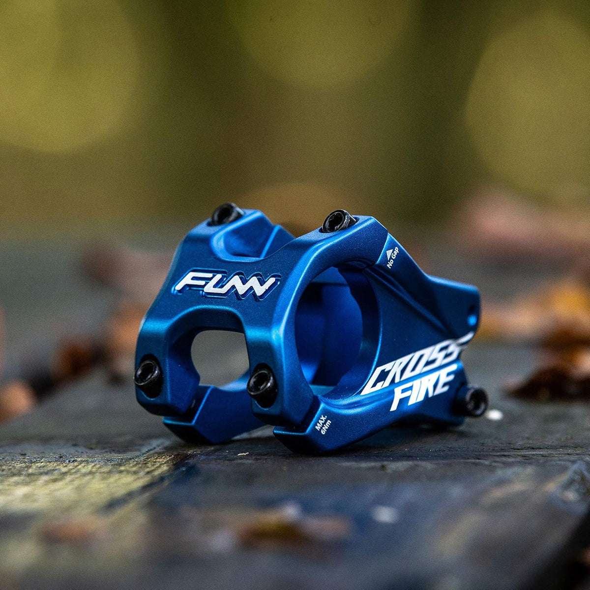 Funn Crossfire stem steerer tube clamp perspective