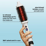 BondiBoost thermal bounce brush close up view of the aloe vera infused styling bristles