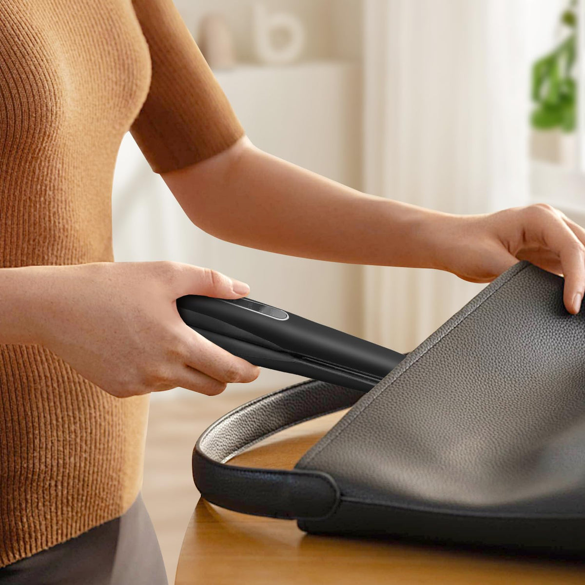 Sunmay cordless straightener with travel pouch