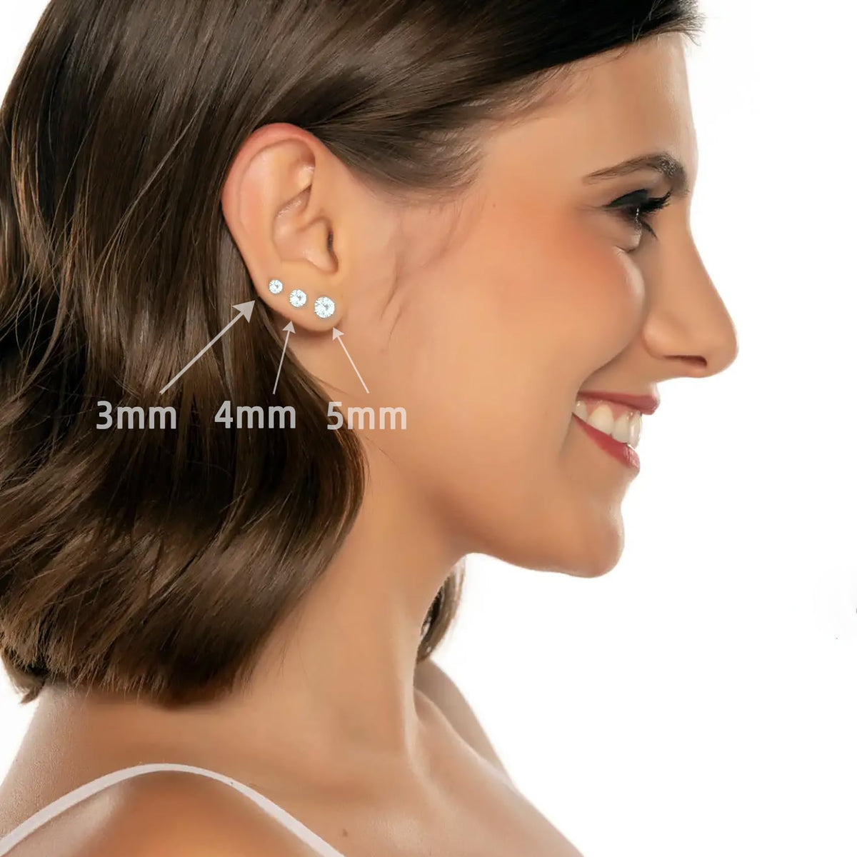 Sterilized alcohol pads included in the piercing set