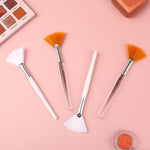 Abeillo imported skincare fan brushes packaged neatly for delivery to Indian consumers.