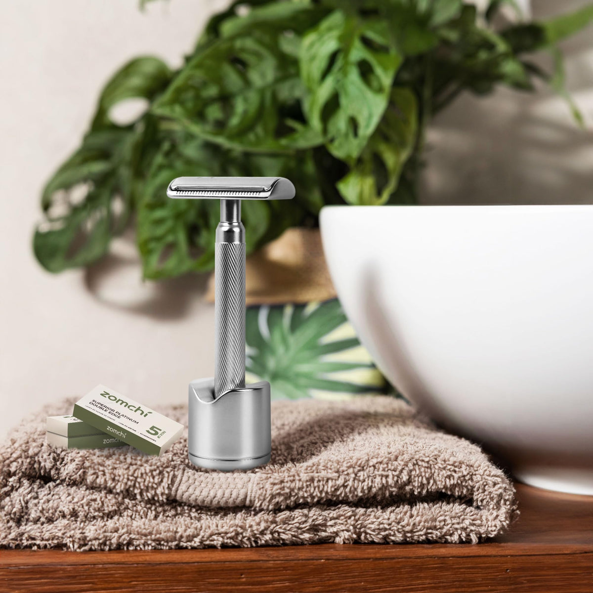 Zomchi imported platinum stainless steel blades for smooth glide and irritation free grooming