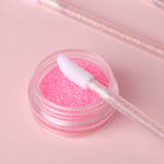 Professional makeup artist using Tbestmax disposable lip applicator