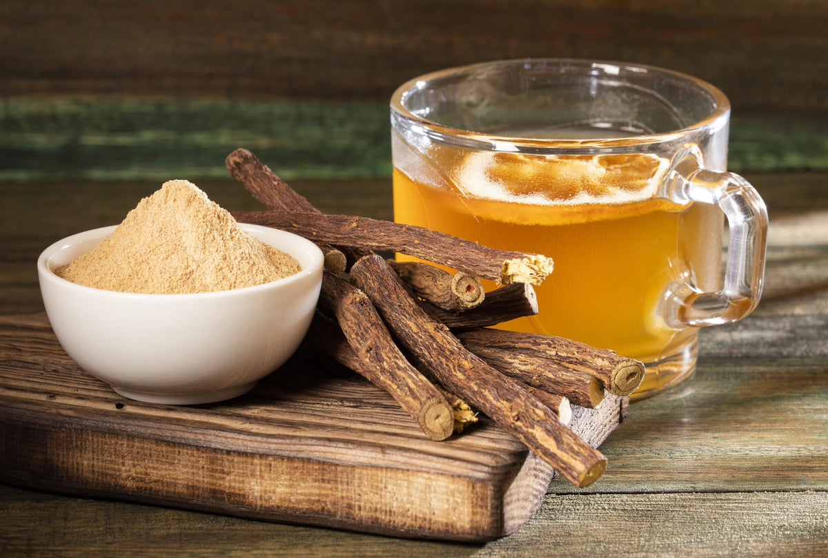 Natural vegan alternative to chewing gum licorice root