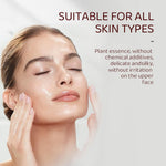 Sigaitwax cleansing oil texture on hand showing nourishing formula