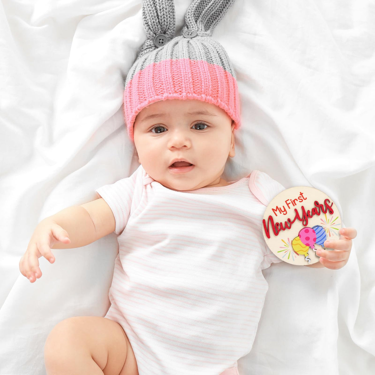 High quality wooden photography props for baby first holiday celebrations.