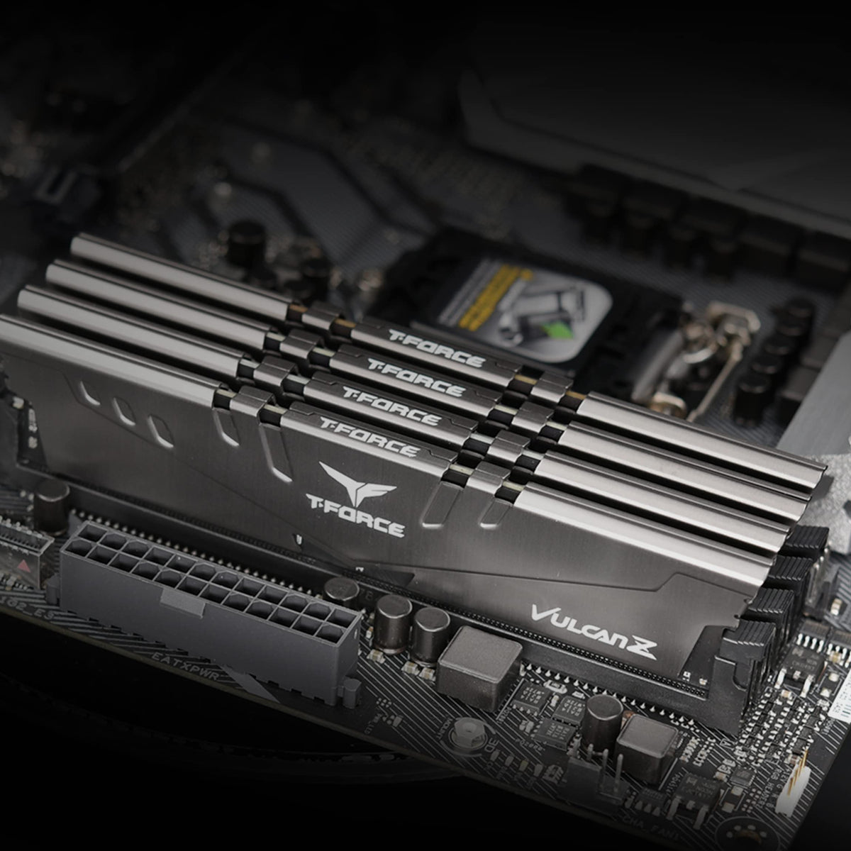 TEAMGROUP T-Force Vulcan Z DDR4 RAM 3200MHz dual channel kit packaging