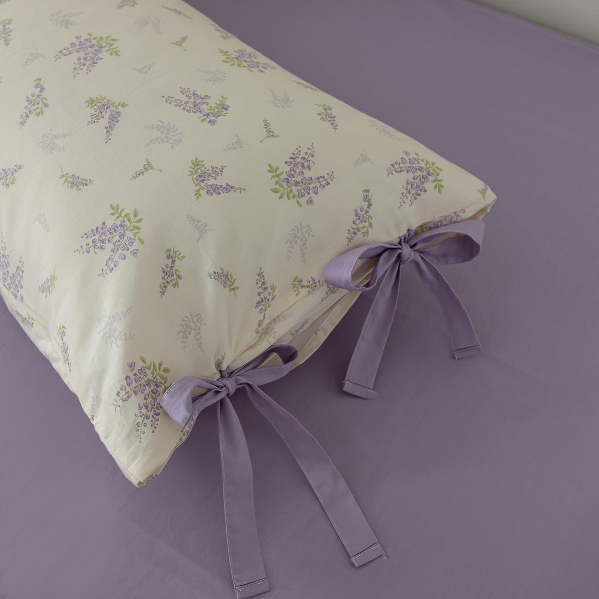 Packaging view of the VM VOUGEMARKET vintage country style bedding ready for home decor upgrading.