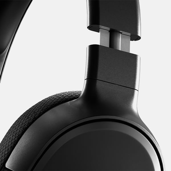 SteelSeries Arctis 1 headset connected to gaming controller