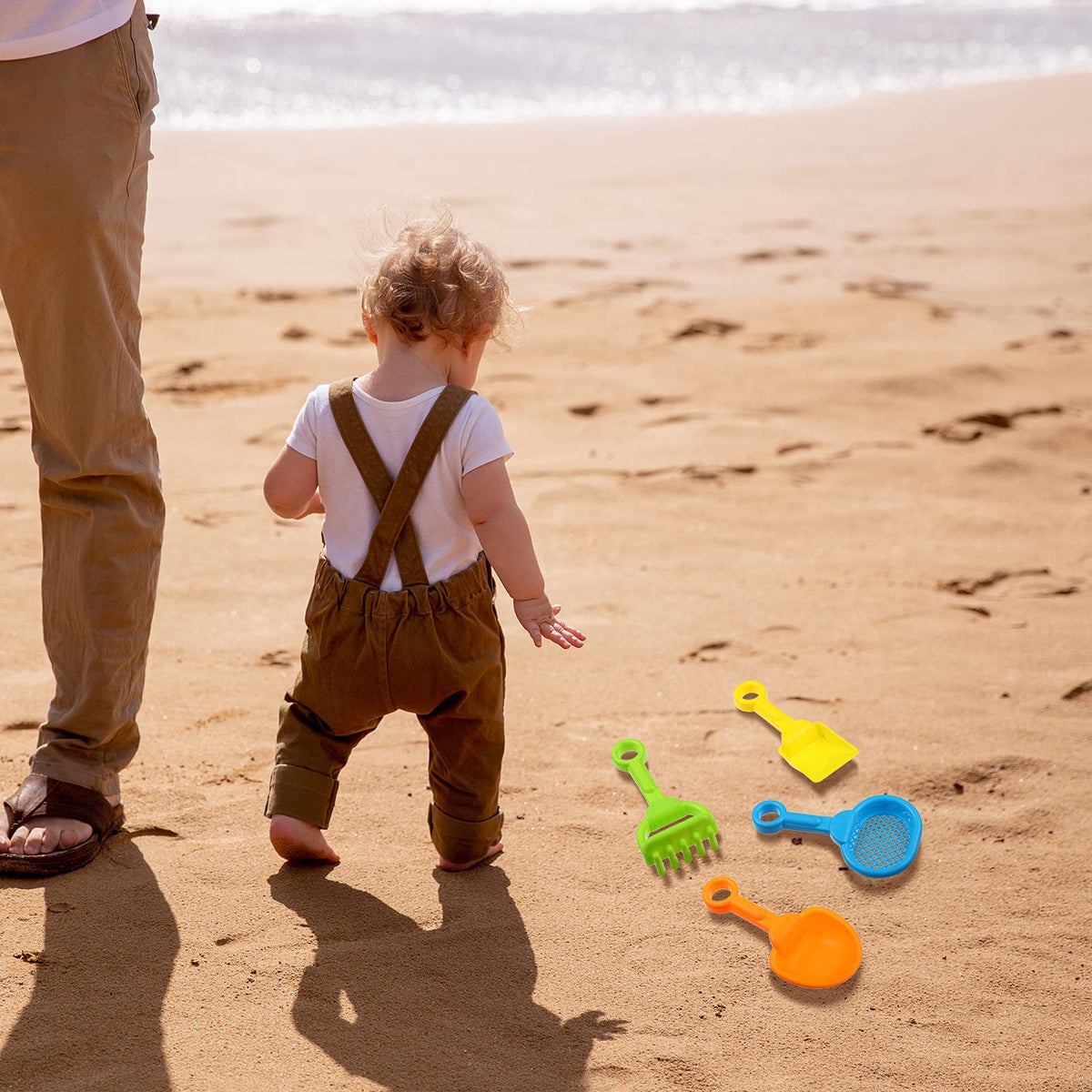 Full collection of 8-piece beach toy set for outdoor activity