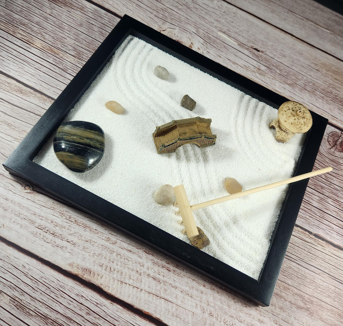 Top down view of Tapbull zen sand garden setup