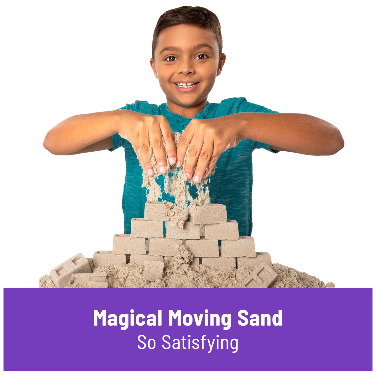Full set contents including 907 grams of Kinetic Sand and truck.