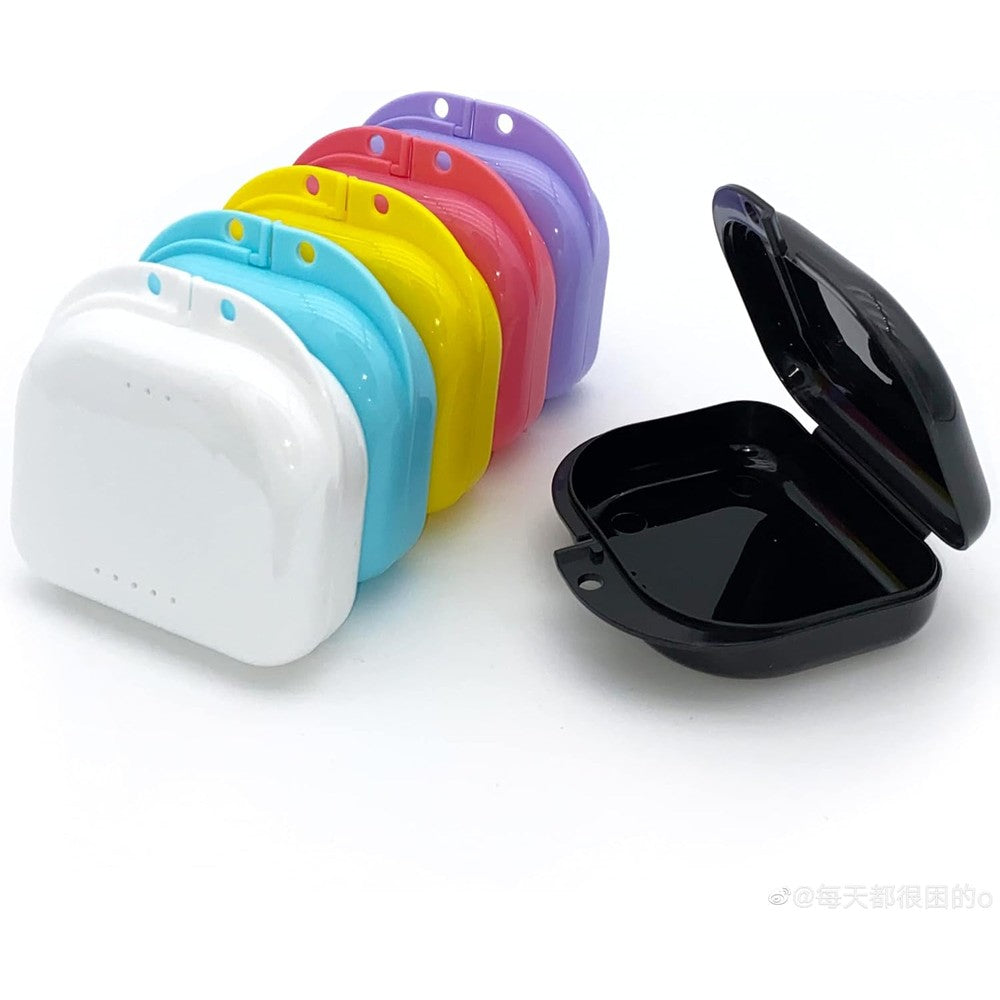 Hoewina retainer case with vent holes 6 piece set front view