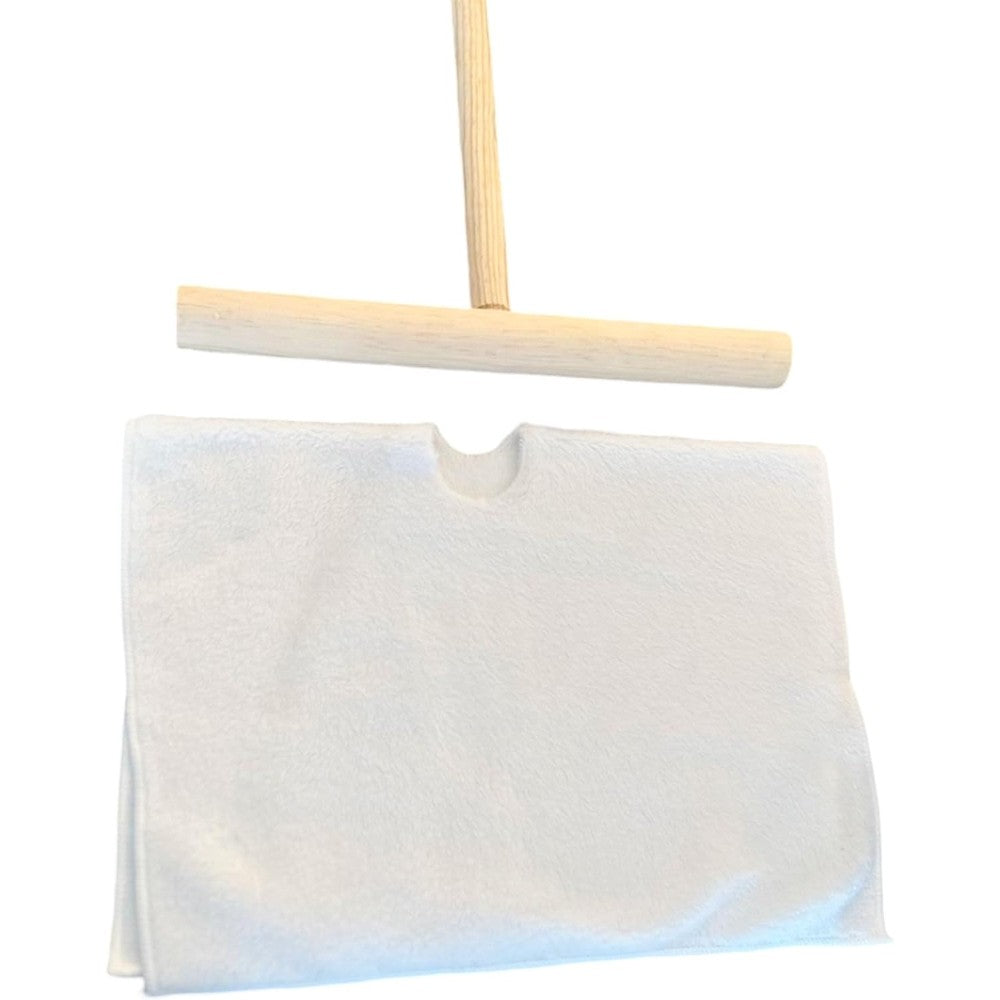 Guayaberas Cubanas Cuban Wood Mop front view showcasing the traditional T-stick handle and white microfiber cloth.