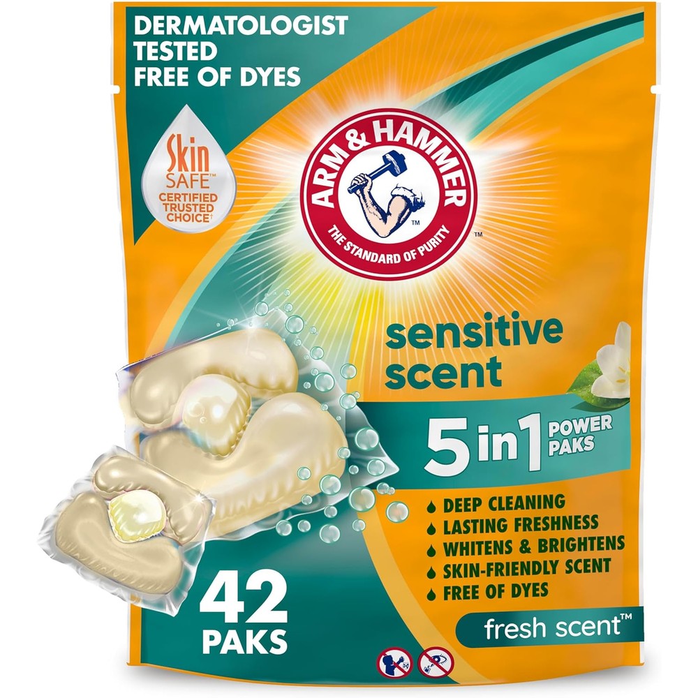 Arm & Hammer Sensitive Fresh Scent 5 In 1 Power Paks front view for sensitive skin laundry.