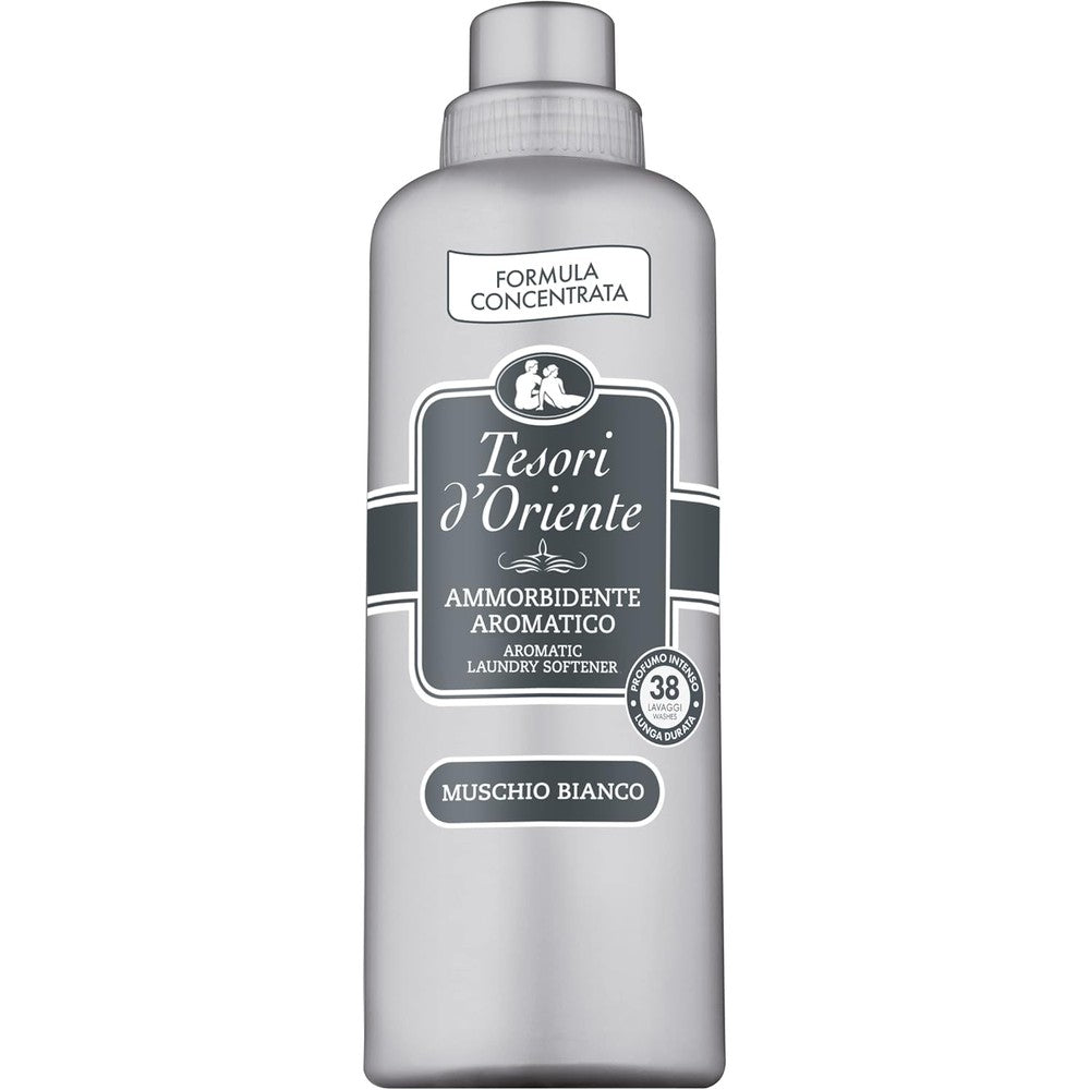Tesori d'Oriente Ammorbidente Aromatico Fabric Softener front view for aromatic laundry care.