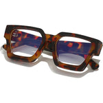 AIEYEZO square thick frame blue light glasses front view in tortoise shell pattern.