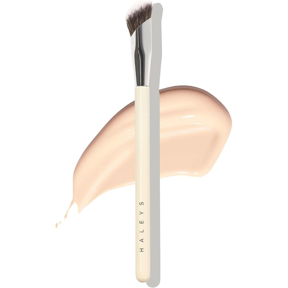 HALEYS Beauty Concealer Makeup Brush front view professional blending tool