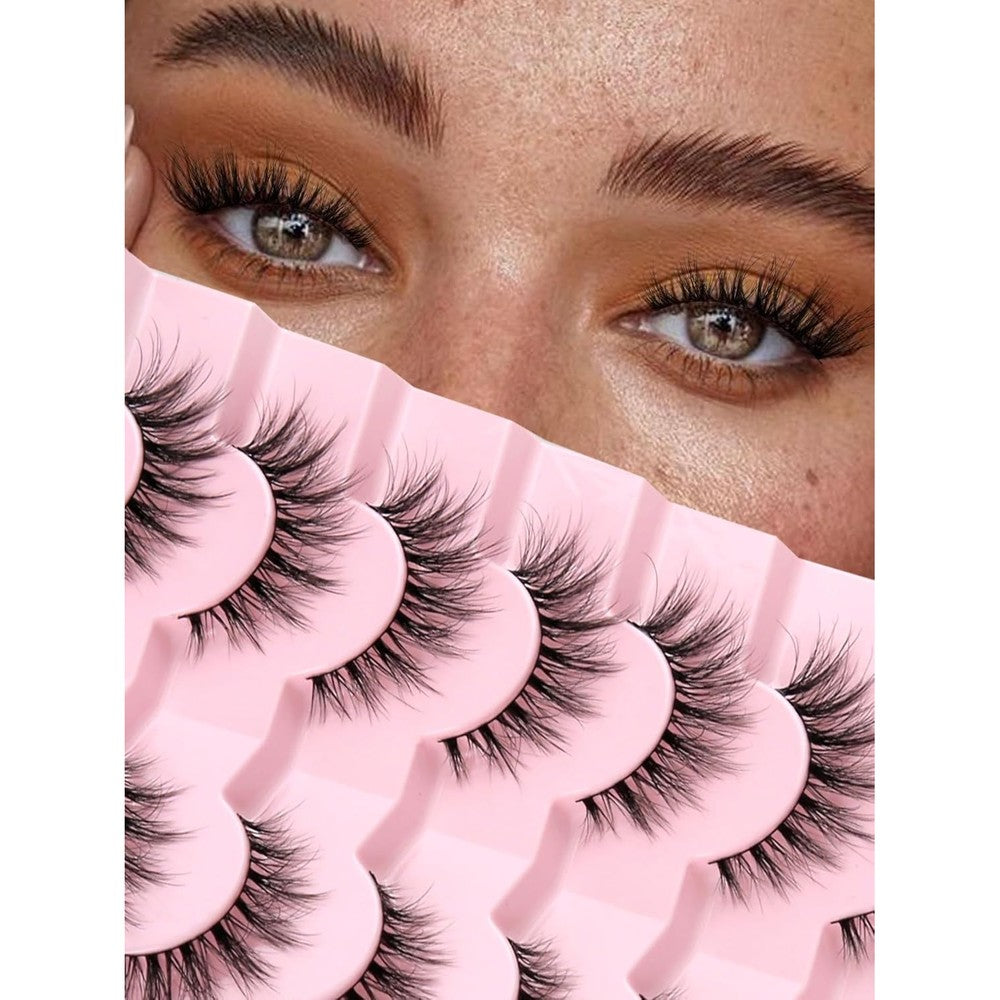Siligli natural cat eye wispy eyelashes front view in pink tray