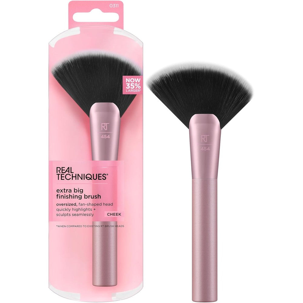 Real Techniques Extra Big Finishing Brush front view showcasing the large fan shaped head