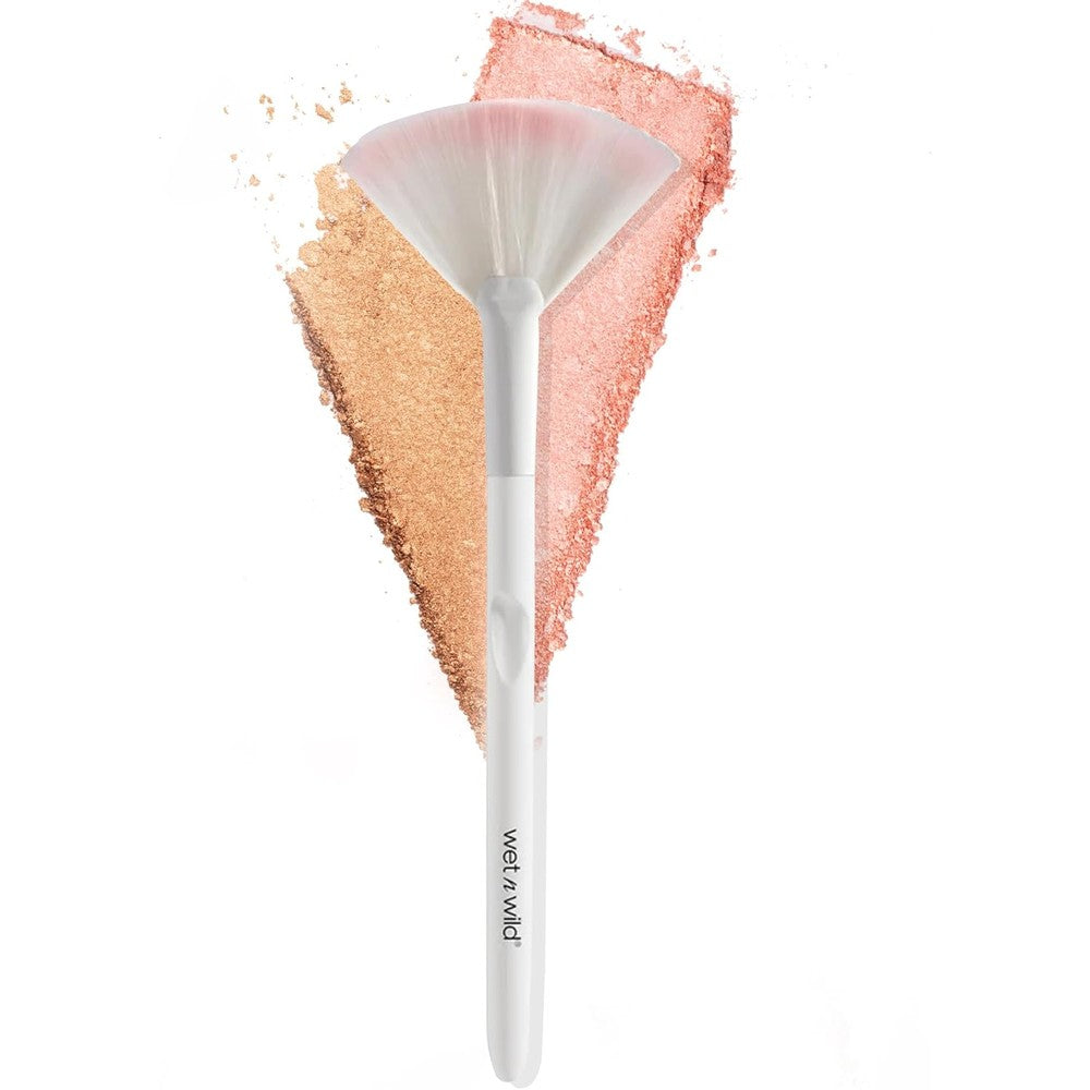 Wet n Wild Fan Brush front view showing two-toned synthetic bristles and white handle.