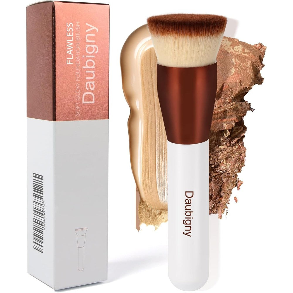 Daubigny 1.5 inch top diameter foundation brush front view