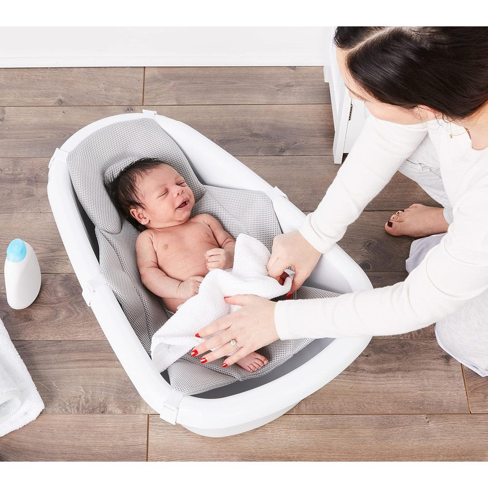 Regalo Baby Basics 3-in-1 Grow With Me Bath Tub front view