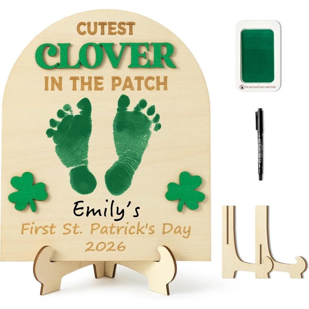 R HORSE 3D baby St Patricks Day footprint wooden art sign front view showcasing green clover design