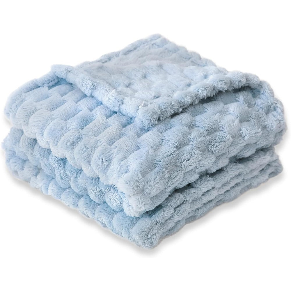 HOMRITAR 3D jacquard baby blanket front view in soft blue color for nursery bedding.