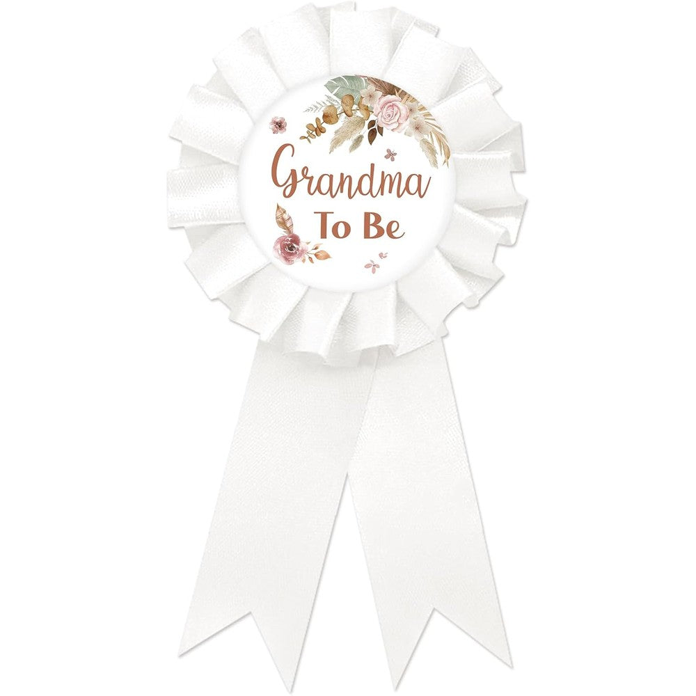 SUPERLUBY Grandma to Be badge pin front view showcasing the white satin rosette and pampas grass design.