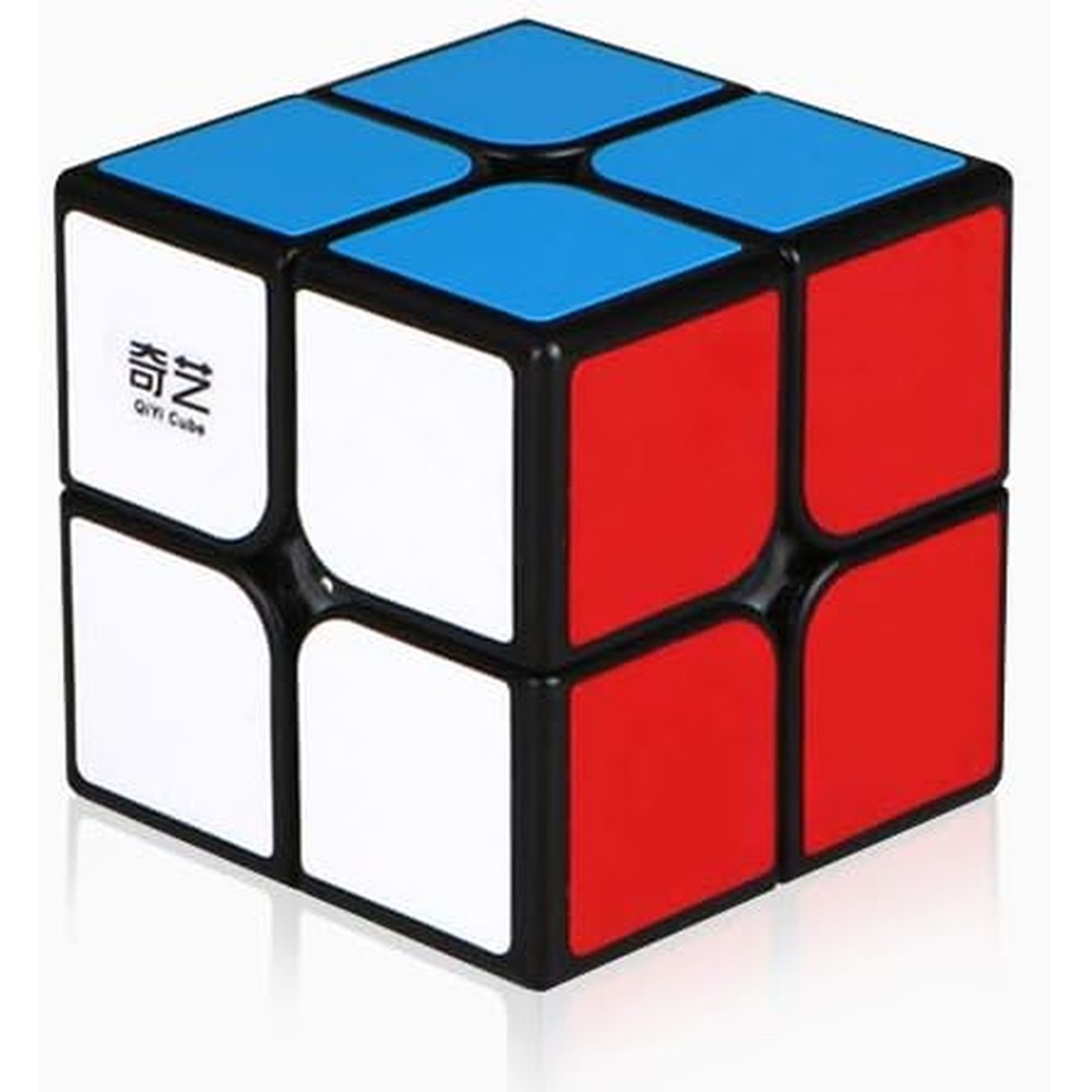 QiYi QiDi S 2x2 speed cube front view showing bright classic stickers