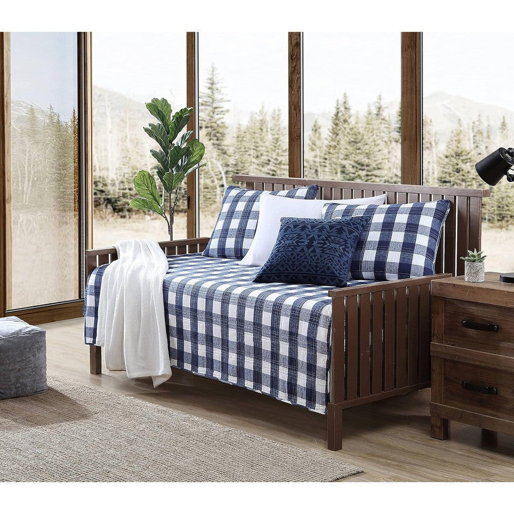 Eddie Bauer Lakehouse Plaid Daybed Quilt Set front view
