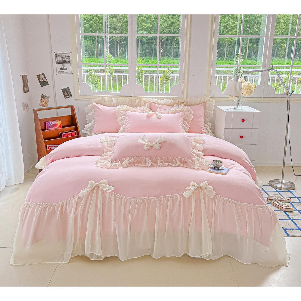 SOUKECHY chic girls lace duvet cover set in pink twin size featuring romantic ruffled edges and decorative bows on a styled princess bed.