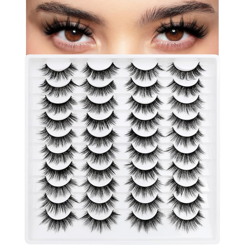 OGoeesy 20 Pairs False Eyelashes front view tray of 16mm manga lashes.