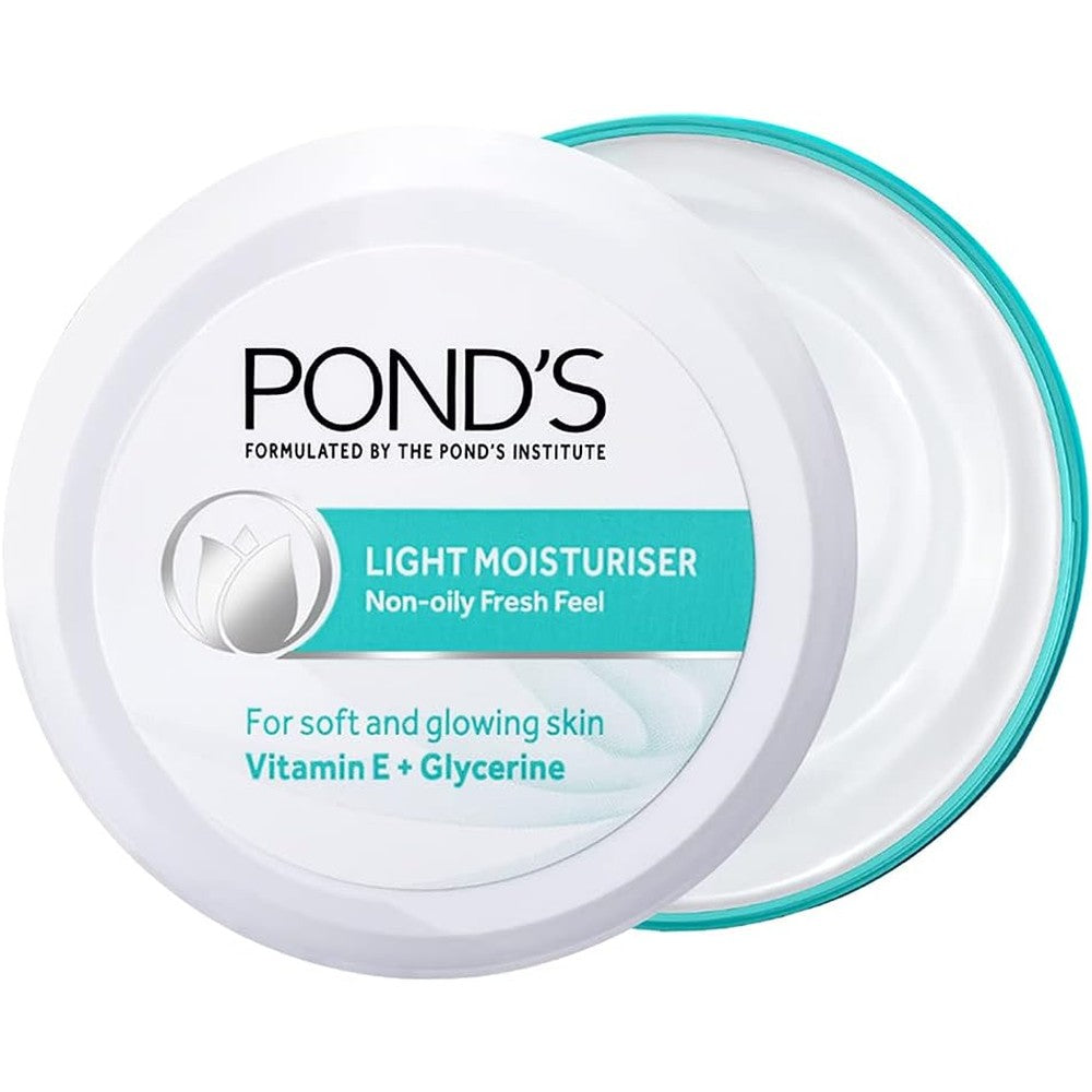 Pond's Light Moisturiser | Non-Oily Fresh Feel With Viamin E+ Glycerine | 200ml (6.76 Fl Oz)