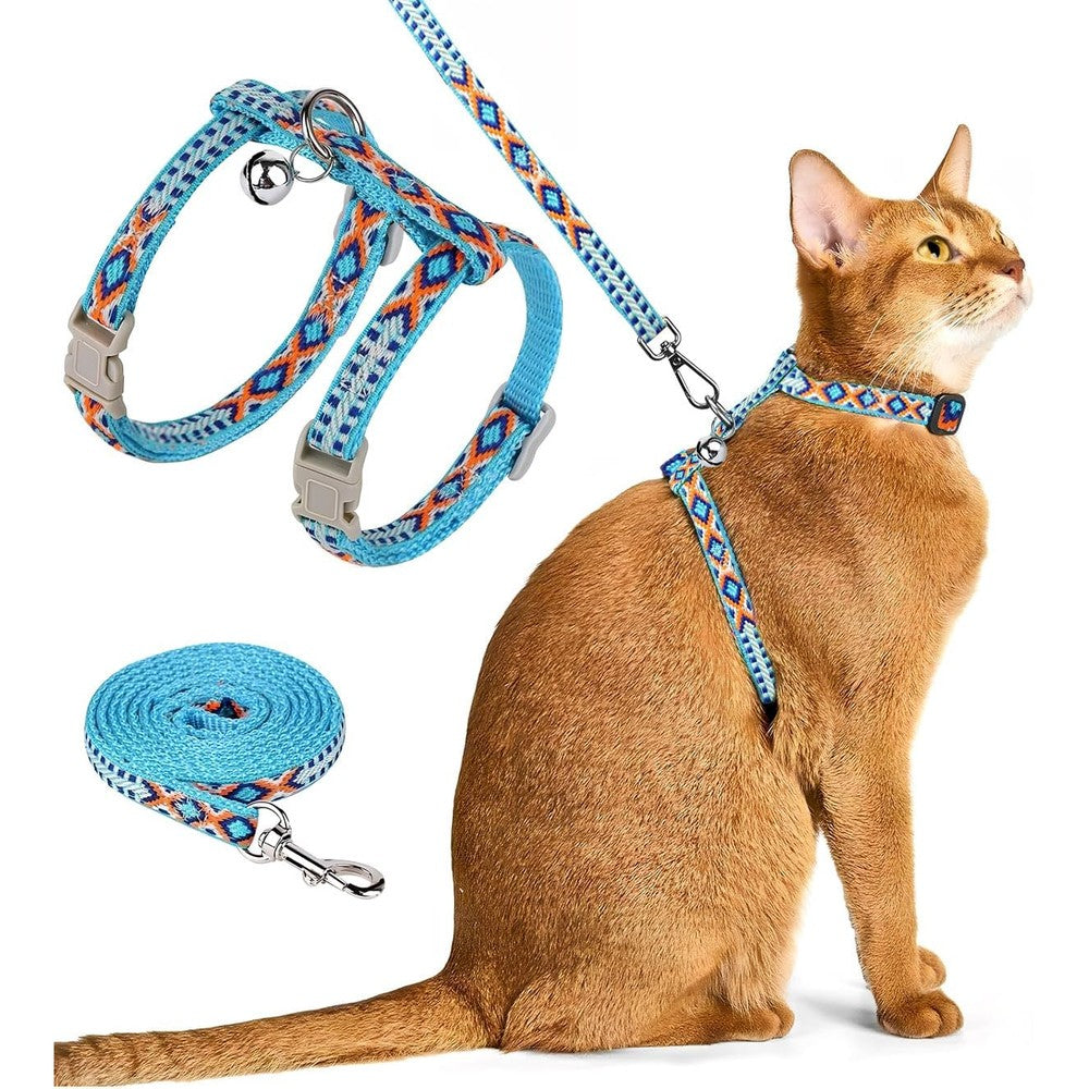 Qiifaiikooii cat harness and leash set front view with geometric pattern