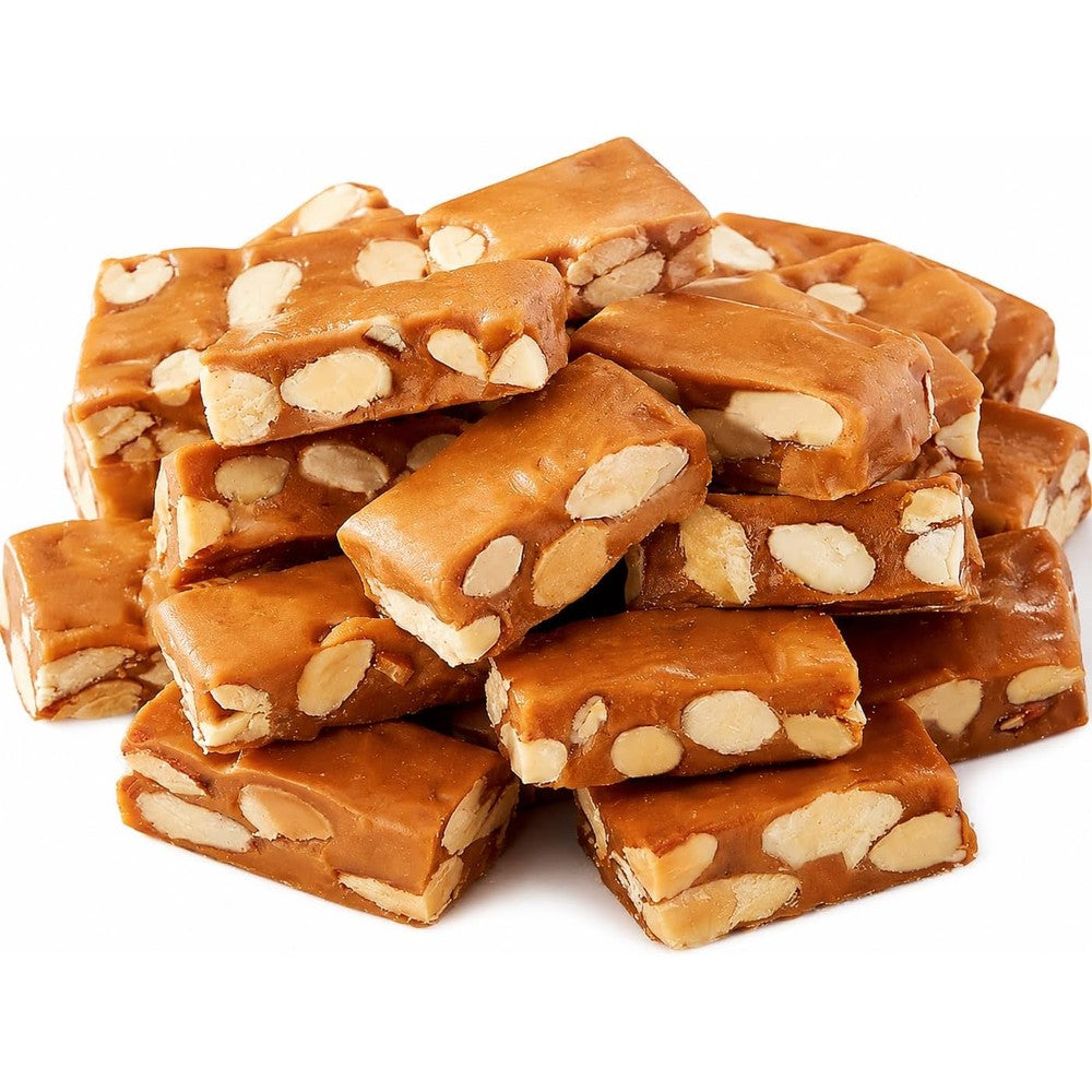 GELUBOO Salted Caramel Almond Toffee front view package showcasing the gourmet candy brittle pieces.