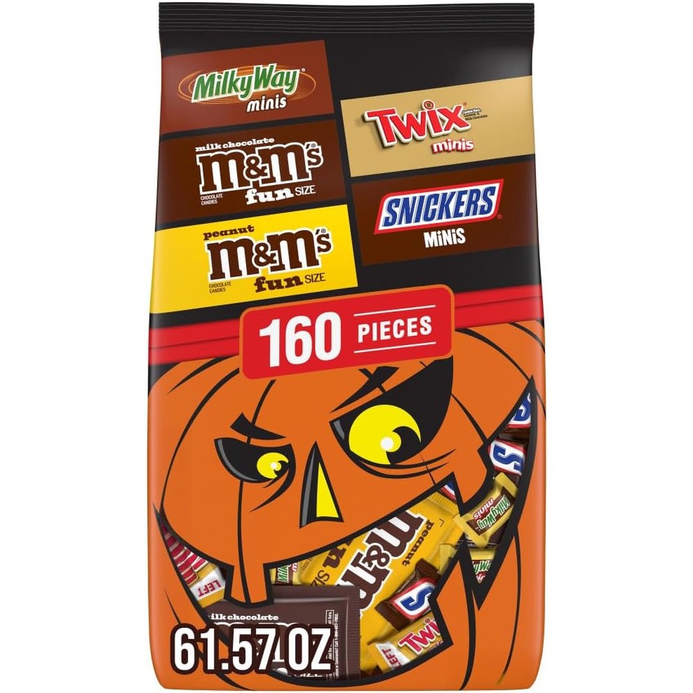Mars M&M'S, SNICKERS, TWIX & MILKY WAY Halloween Chocolate Candy Bulk Variety Pack, 160 Count Bag, 61.57 Ounce